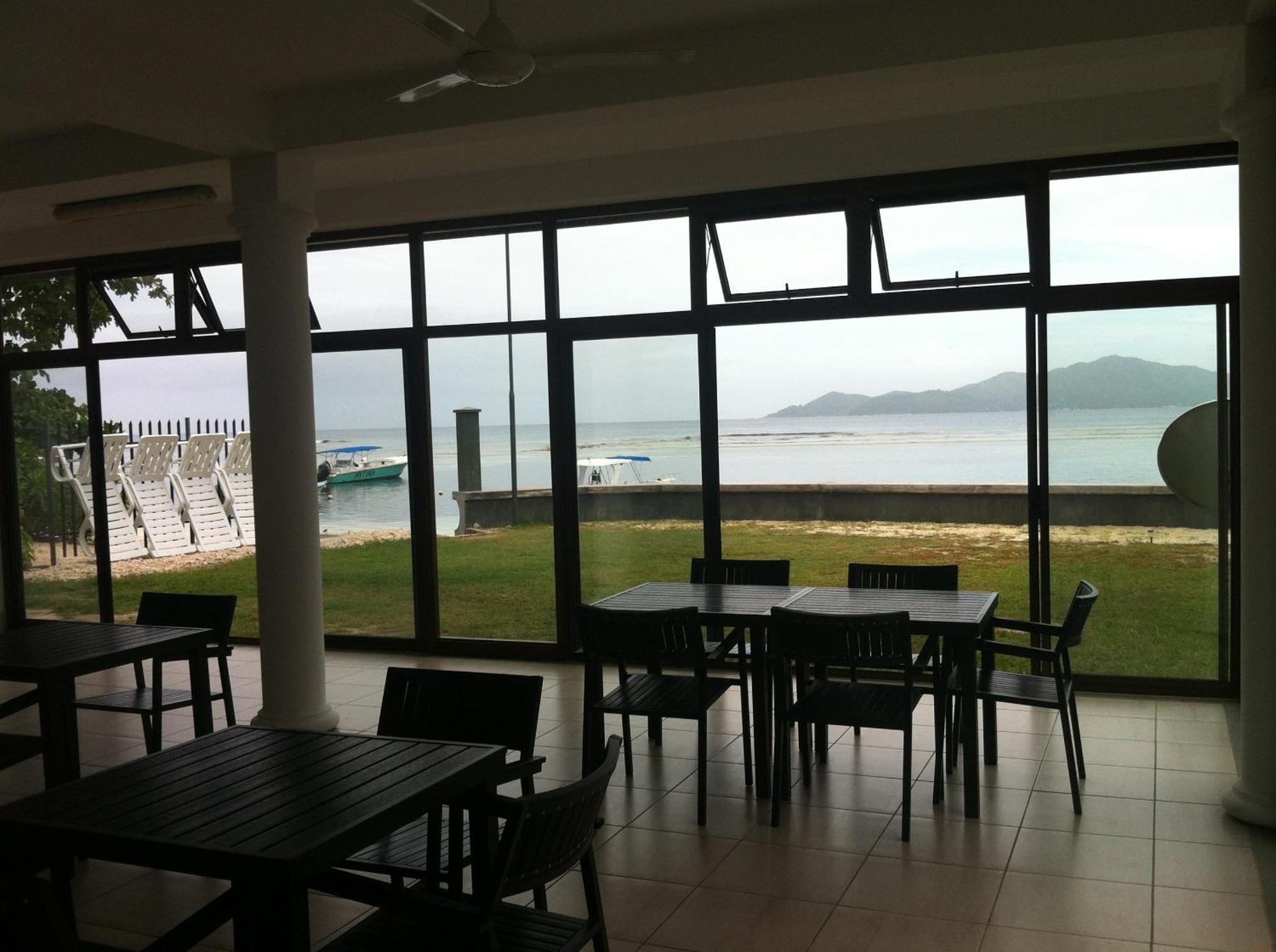 Apartment Marie-france Front La Digue